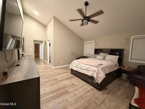 5 Linda Drive Colonie NY 12205