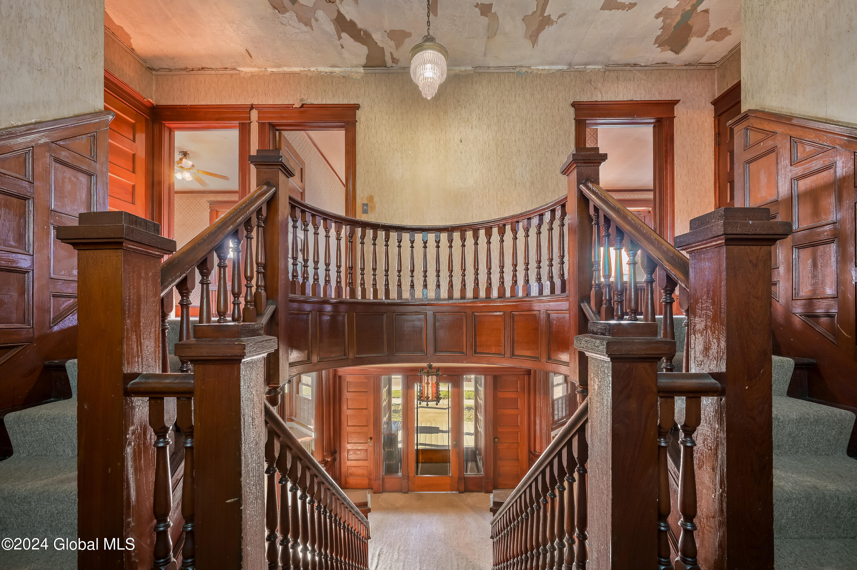 616 E Main Street Cobleskill NY 12043