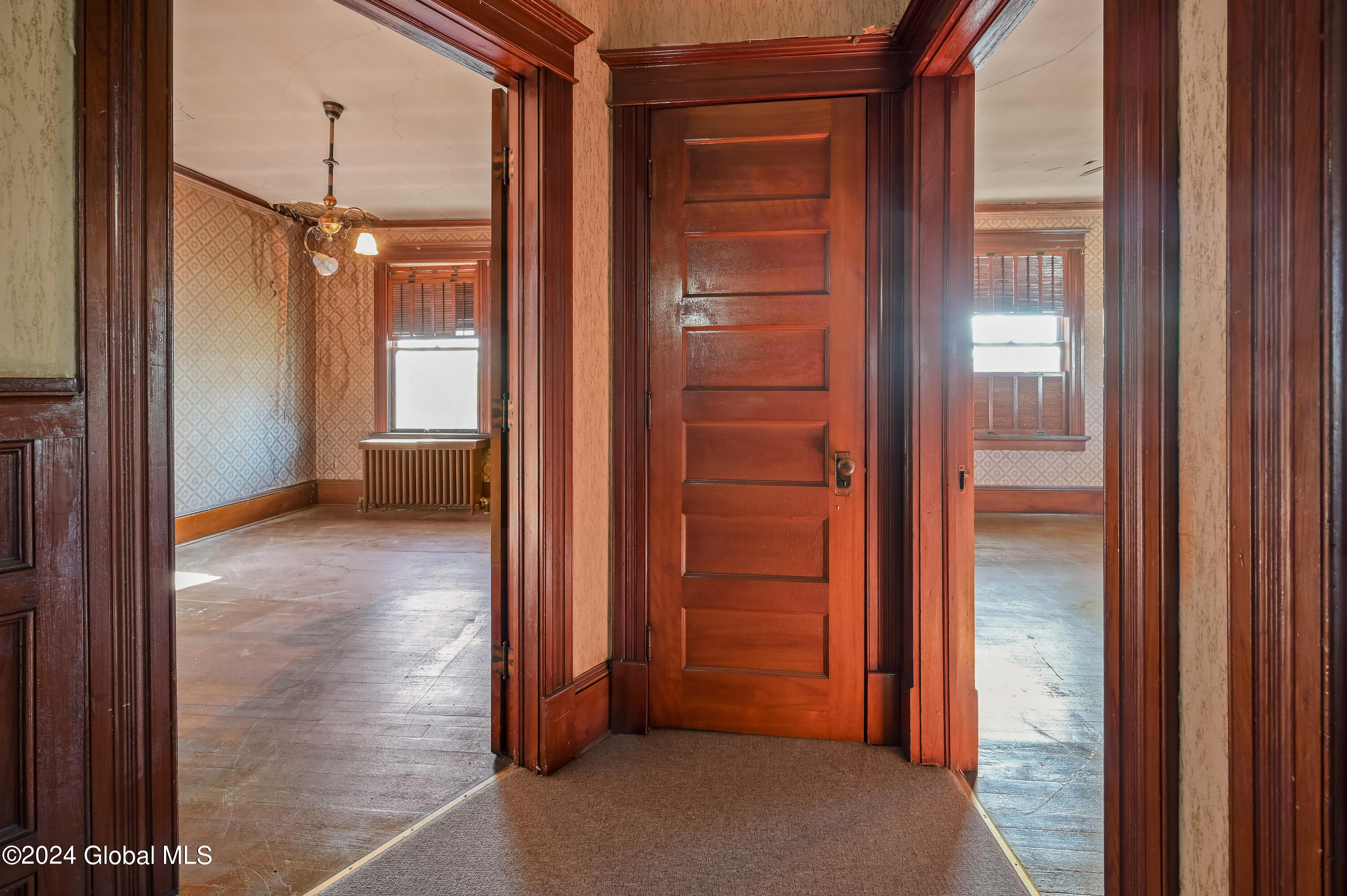 616 E Main Street Cobleskill NY 12043