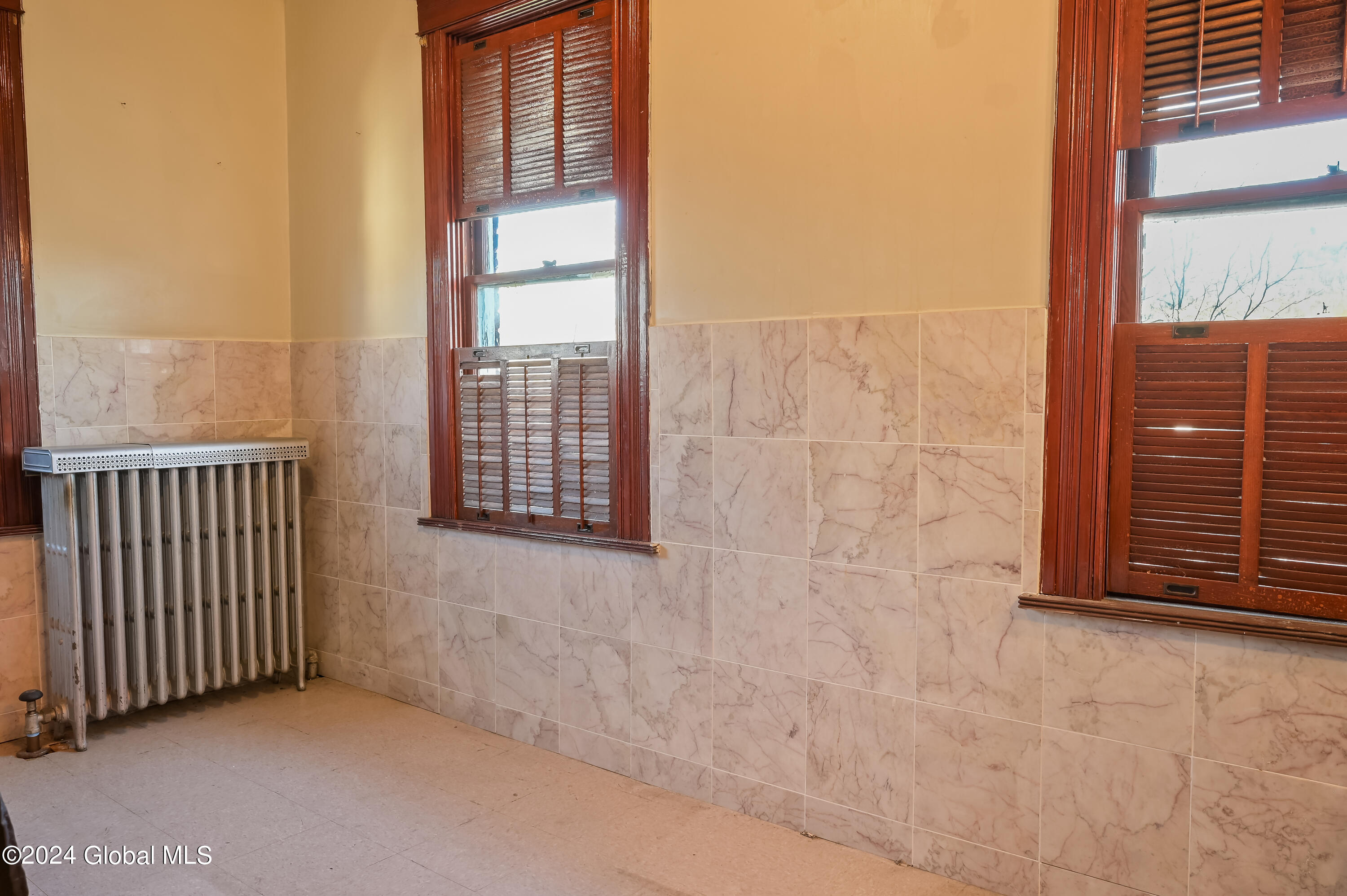 616 E Main Street Cobleskill NY 12043