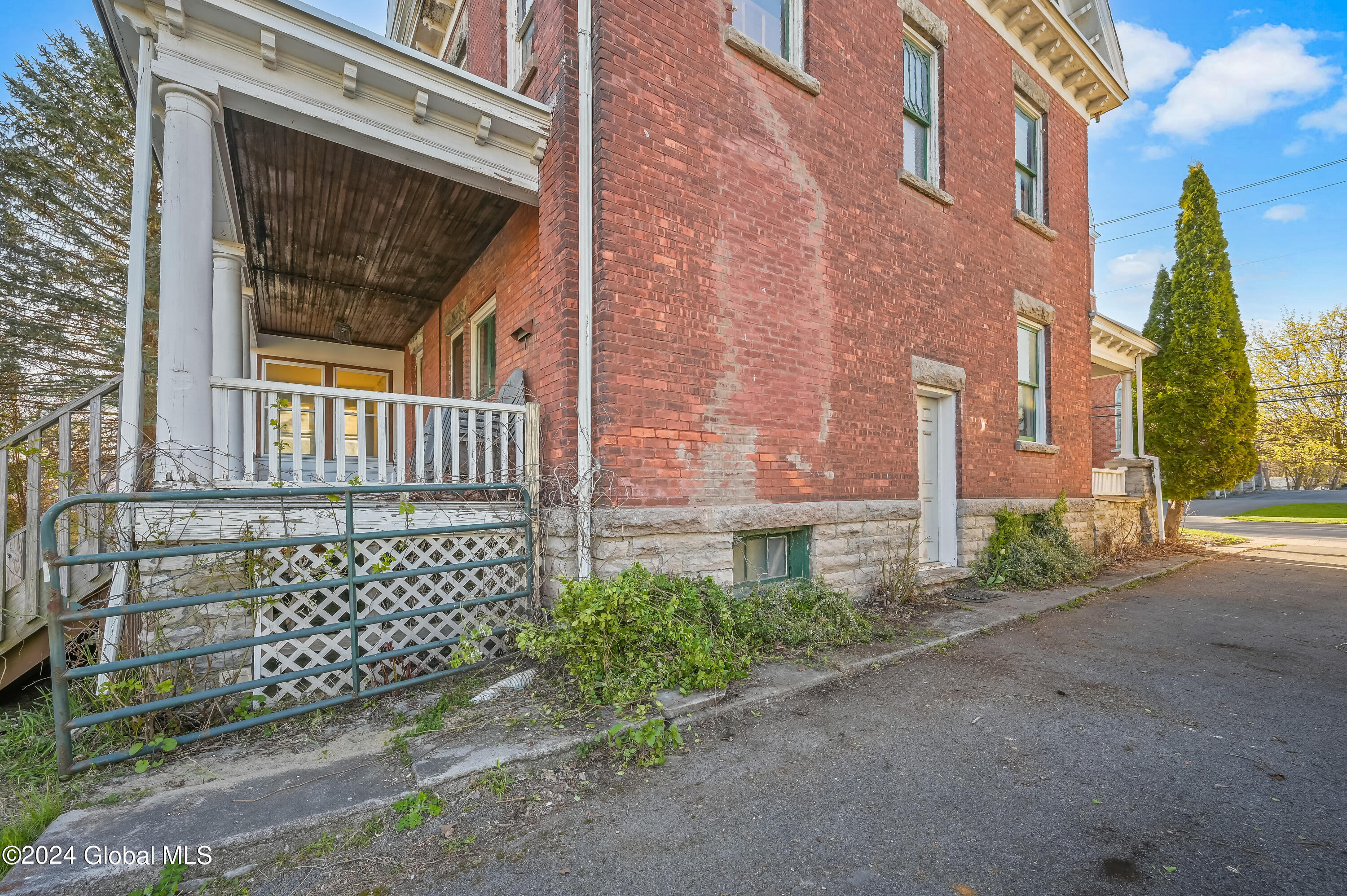 616 E Main Street Cobleskill NY 12043