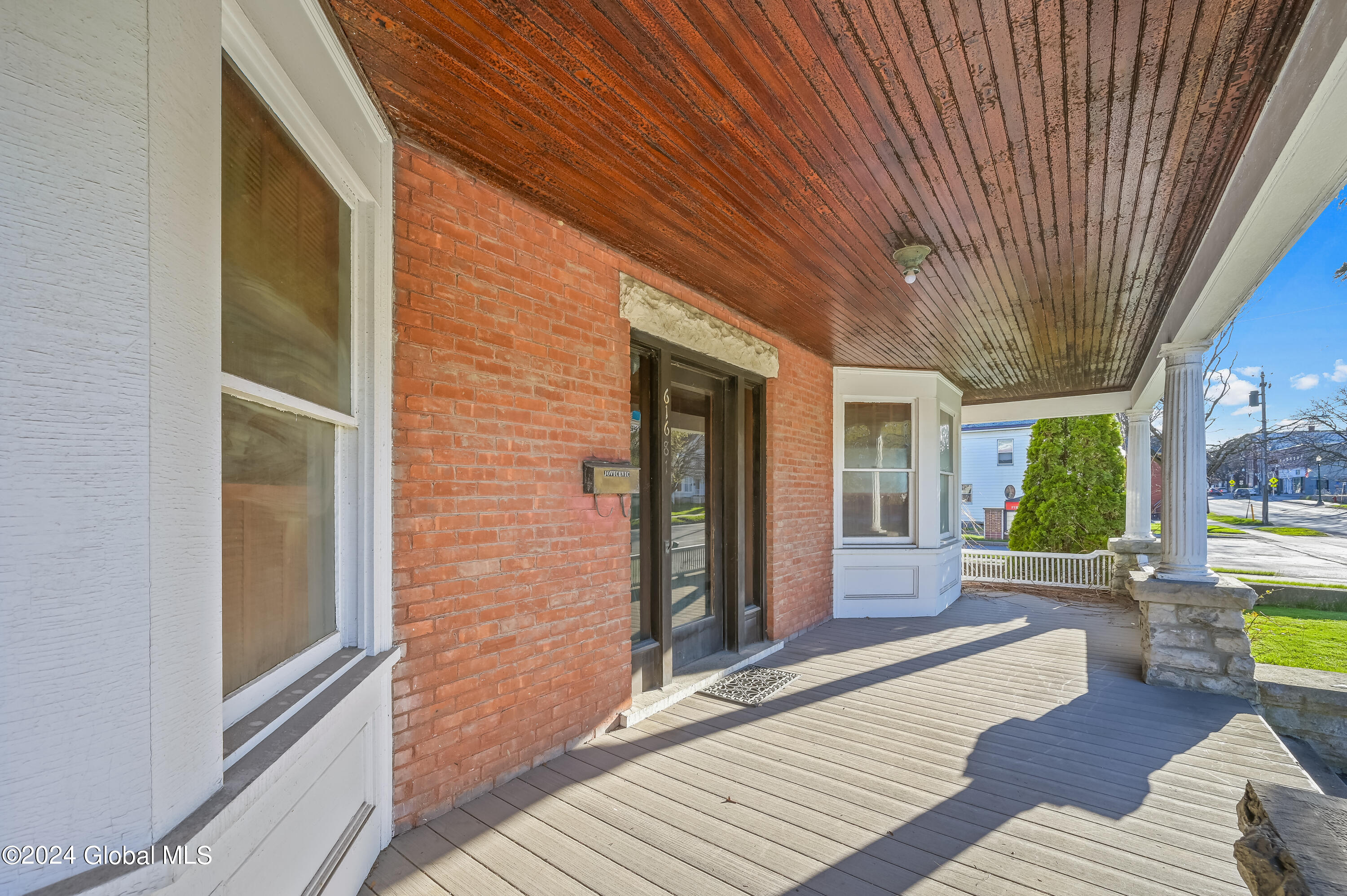 616 E Main Street Cobleskill NY 12043