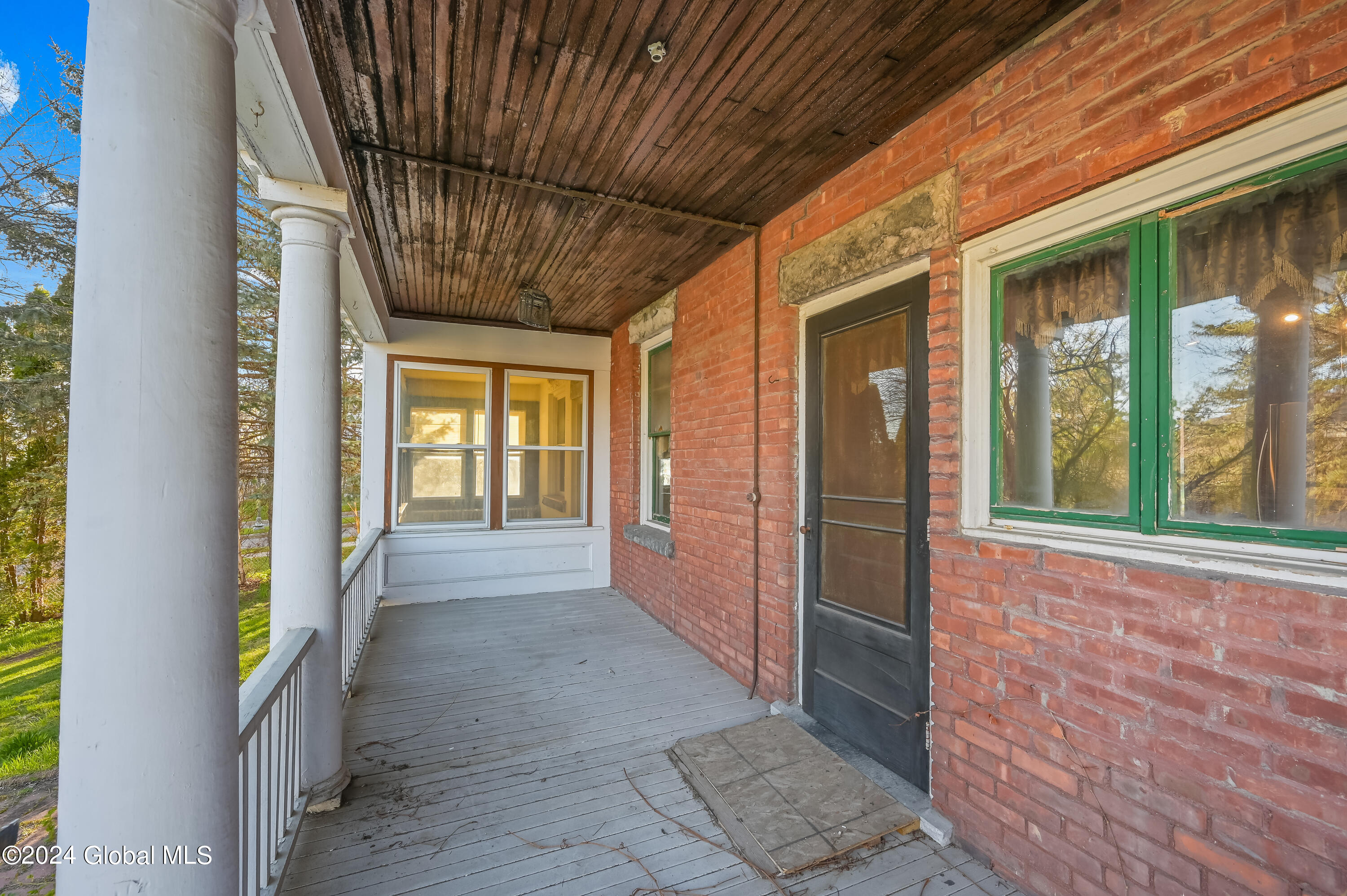 616 E Main Street Cobleskill NY 12043