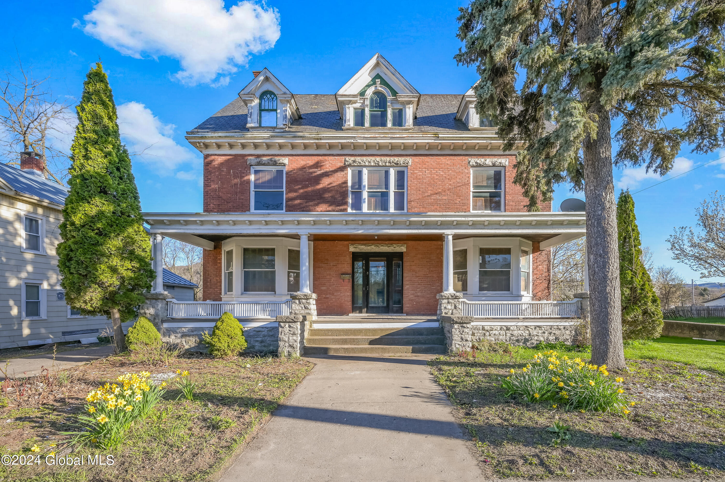 616 E Main Street Cobleskill NY 12043