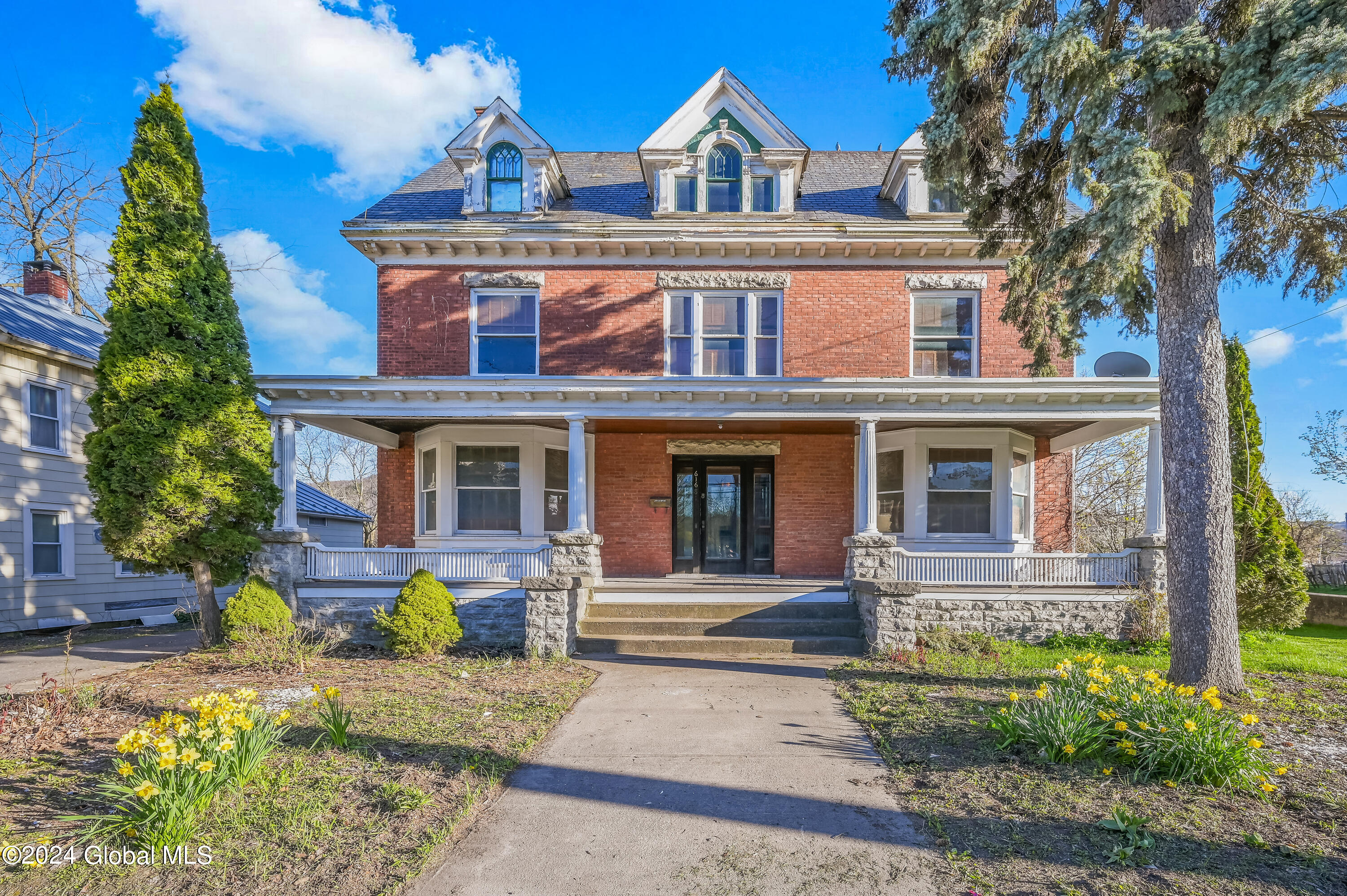 616 E Main Street Cobleskill NY 12043