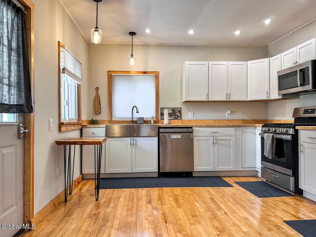 28 Stewart Avenue Bolton Landing NY 12814