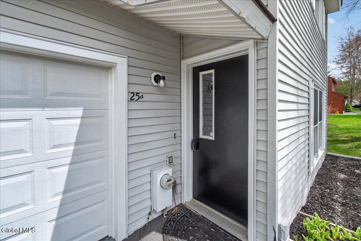 25A Woodcliffe Drive Clifton Park NY 12065