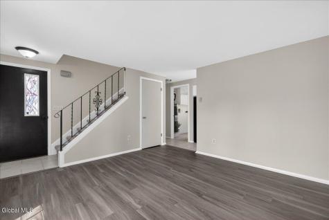 25A Woodcliffe Drive Clifton Park NY 12065