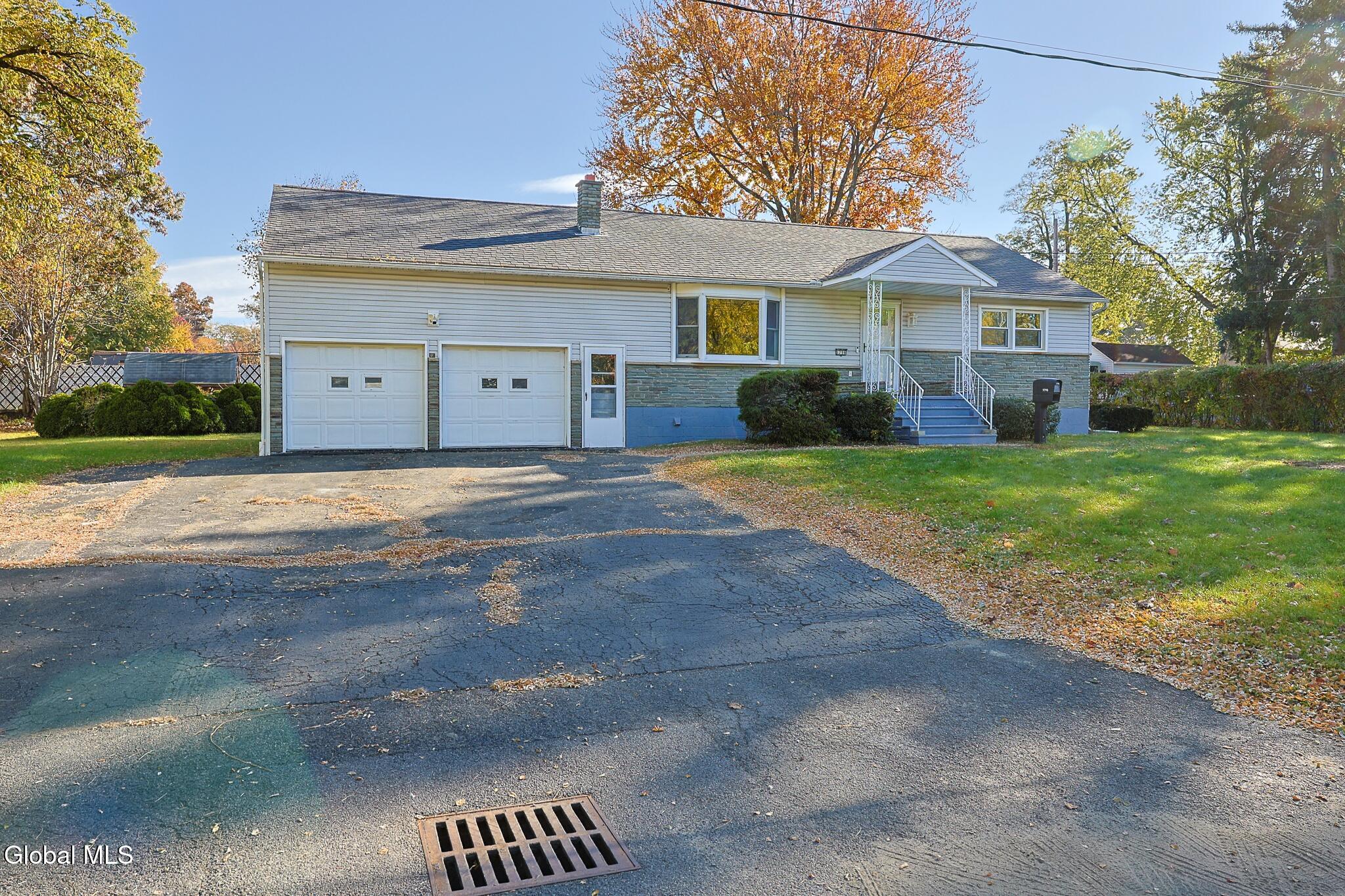 1796 Rensselaer Avenue Rotterdam NY 12303