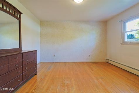 1796 Rensselaer Avenue Rotterdam NY 12303