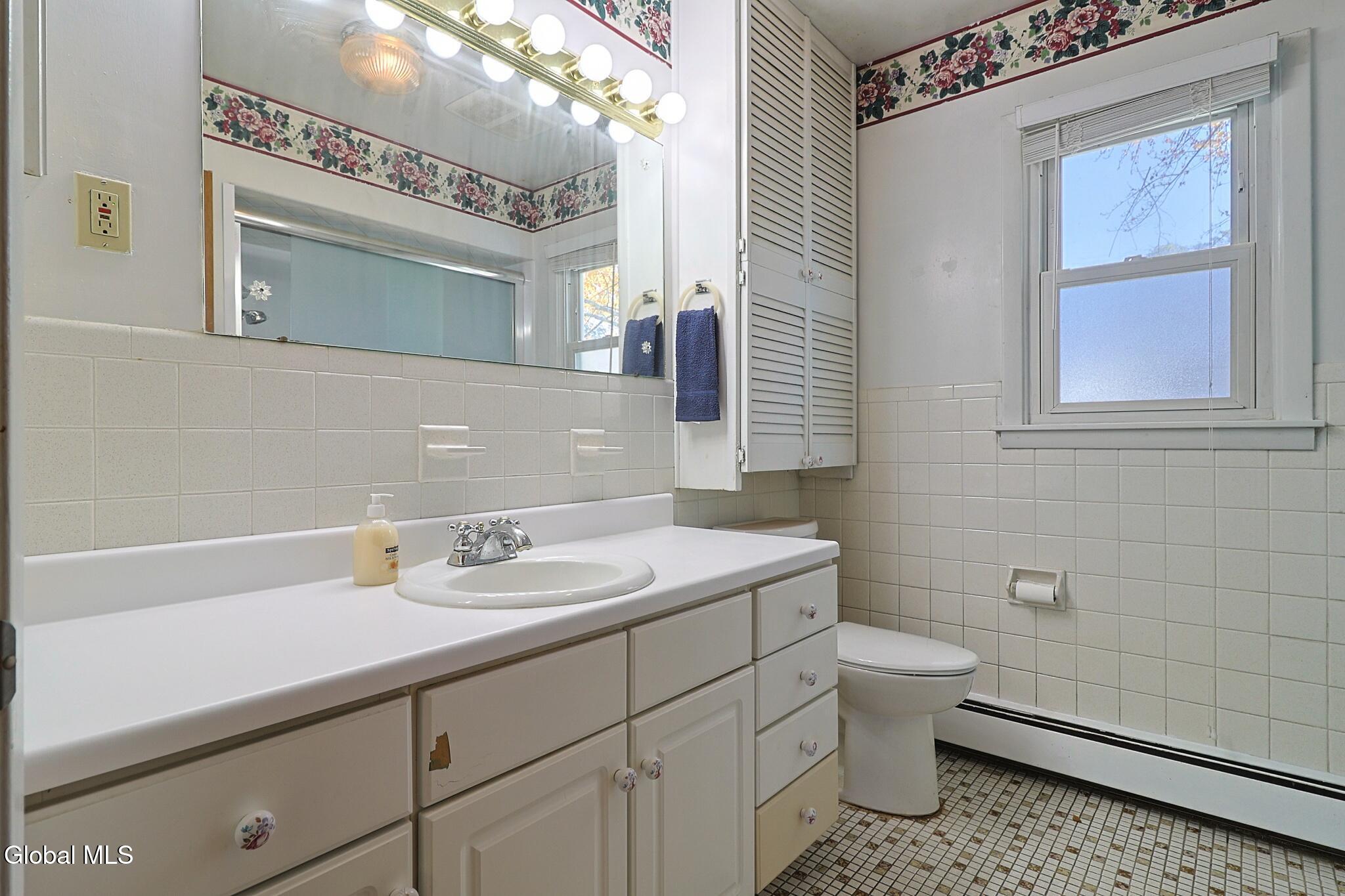 1796 Rensselaer Avenue Rotterdam NY 12303