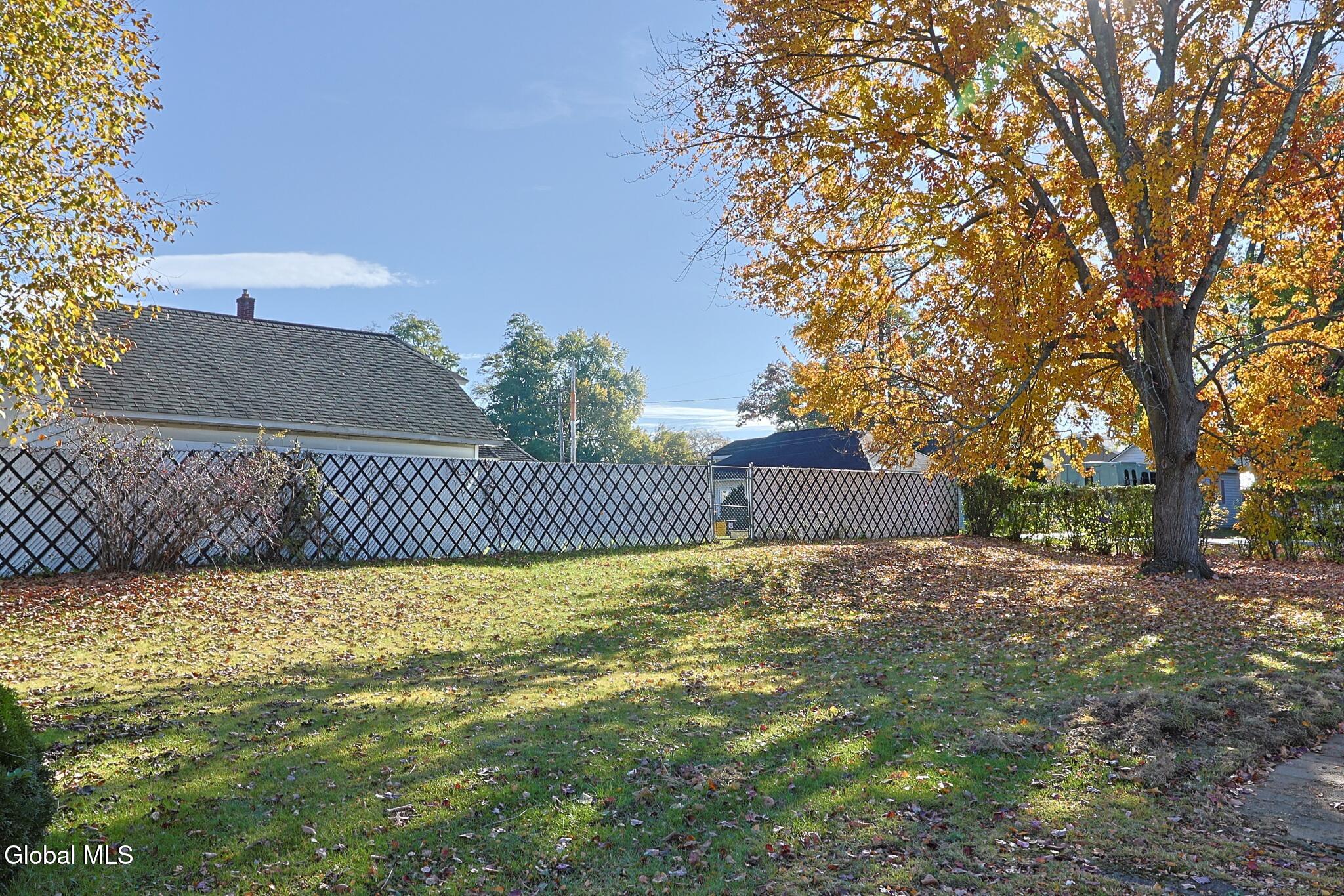 1796 Rensselaer Avenue Rotterdam NY 12303