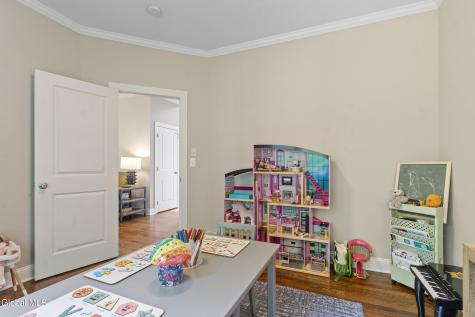 33 Tyler Drive Saratoga Springs NY 12866