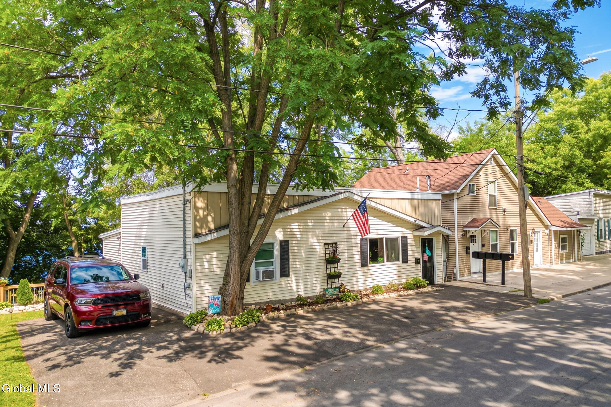 515 1st Avenue Troy NY 12182