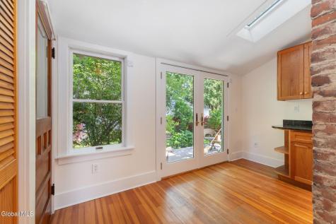 6 Pinewood Avenue Saratoga Springs NY 12866