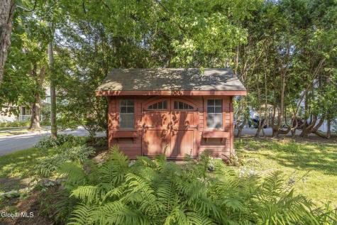 6 Pinewood Avenue Saratoga Springs NY 12866