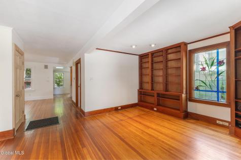 6 Pinewood Avenue Saratoga Springs NY 12866