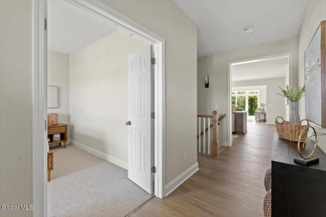 42 Clover Leaf Drive Halfmoon NY 12065
