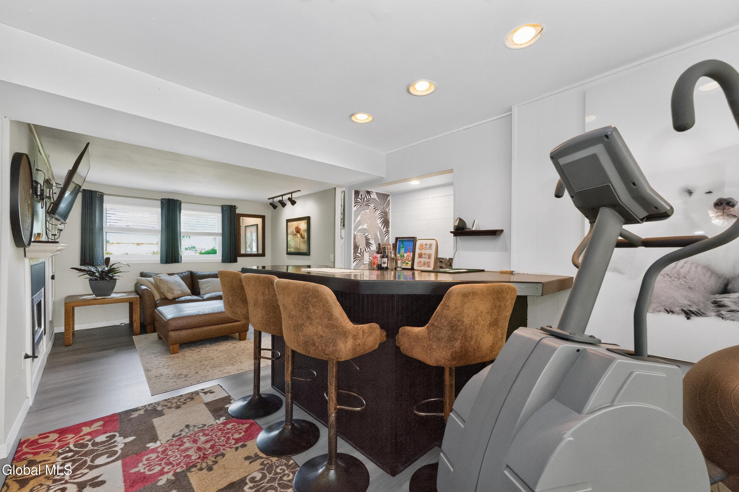 10 Marco Polo Drive Latham NY 12110