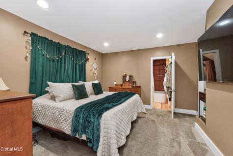 240 Mariaville Road Schenectady NY 12306
