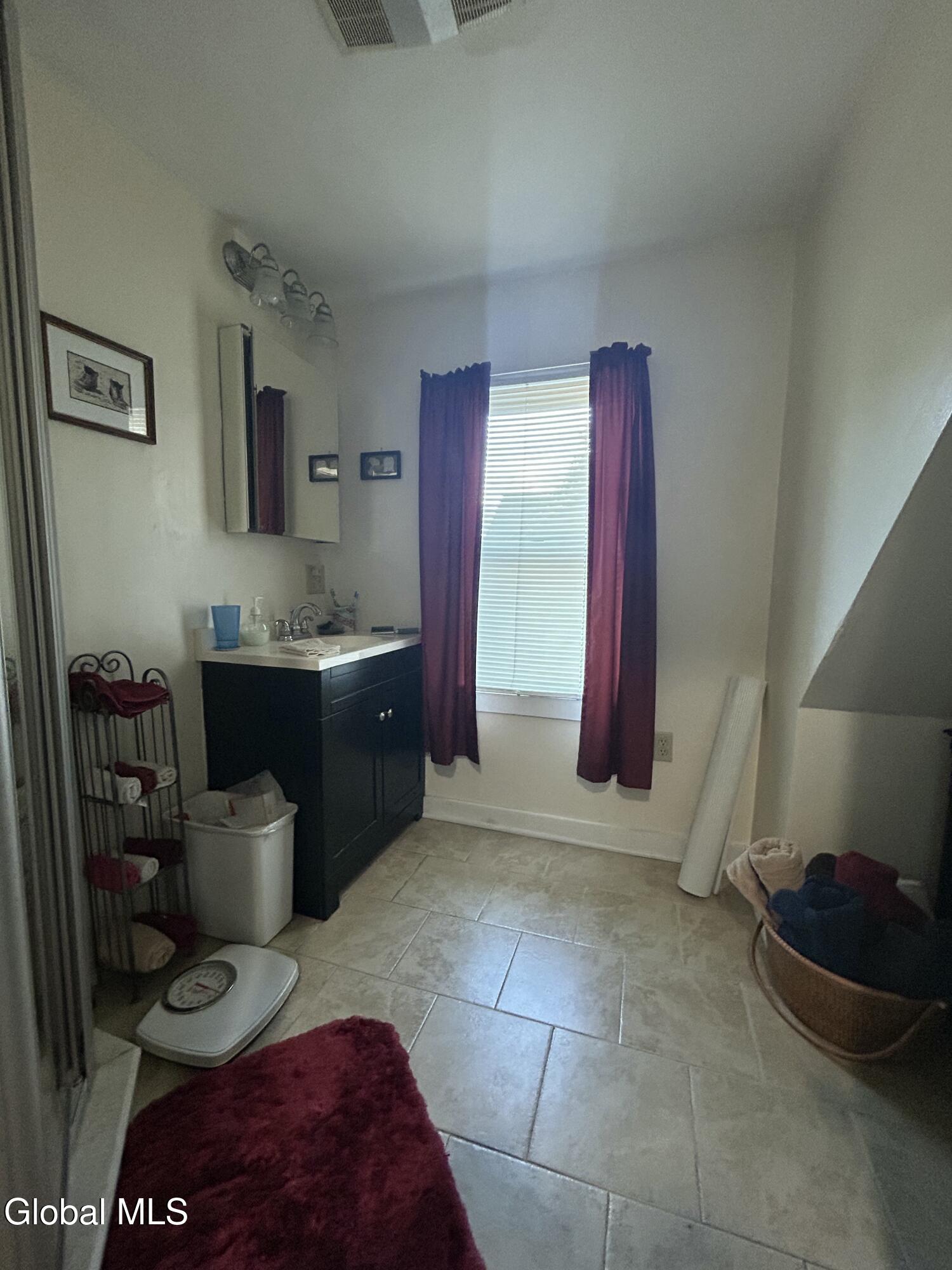 81 Ft Johnson Avenue Fort Johnson NY 12070