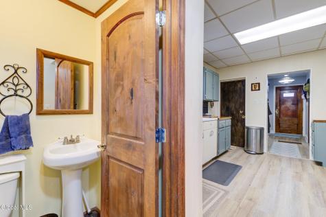 876 Thompson Street Schenectady NY 12306