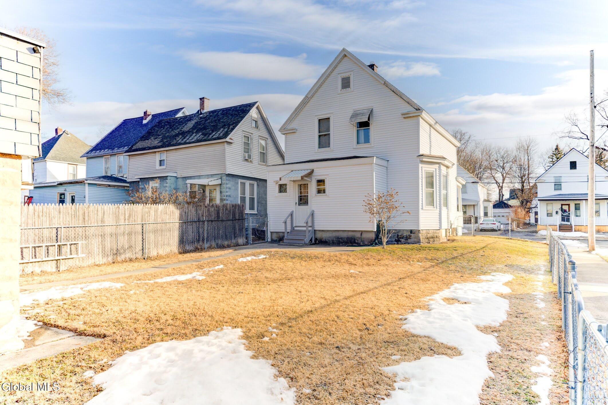 876 Thompson Street Schenectady NY 12306