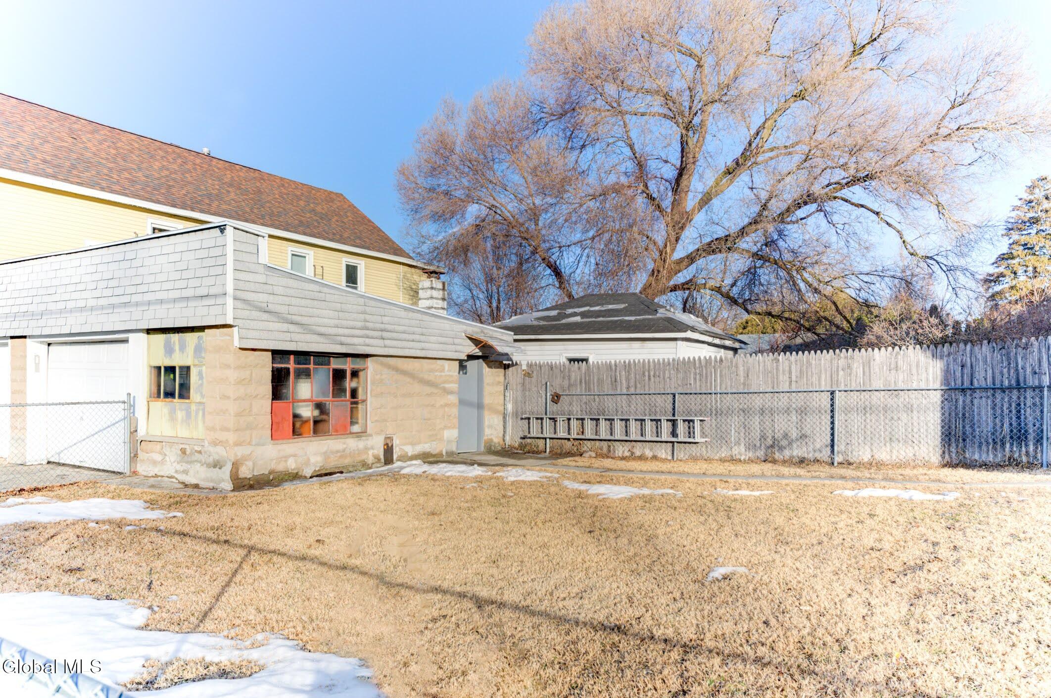876 Thompson Street Schenectady NY 12306