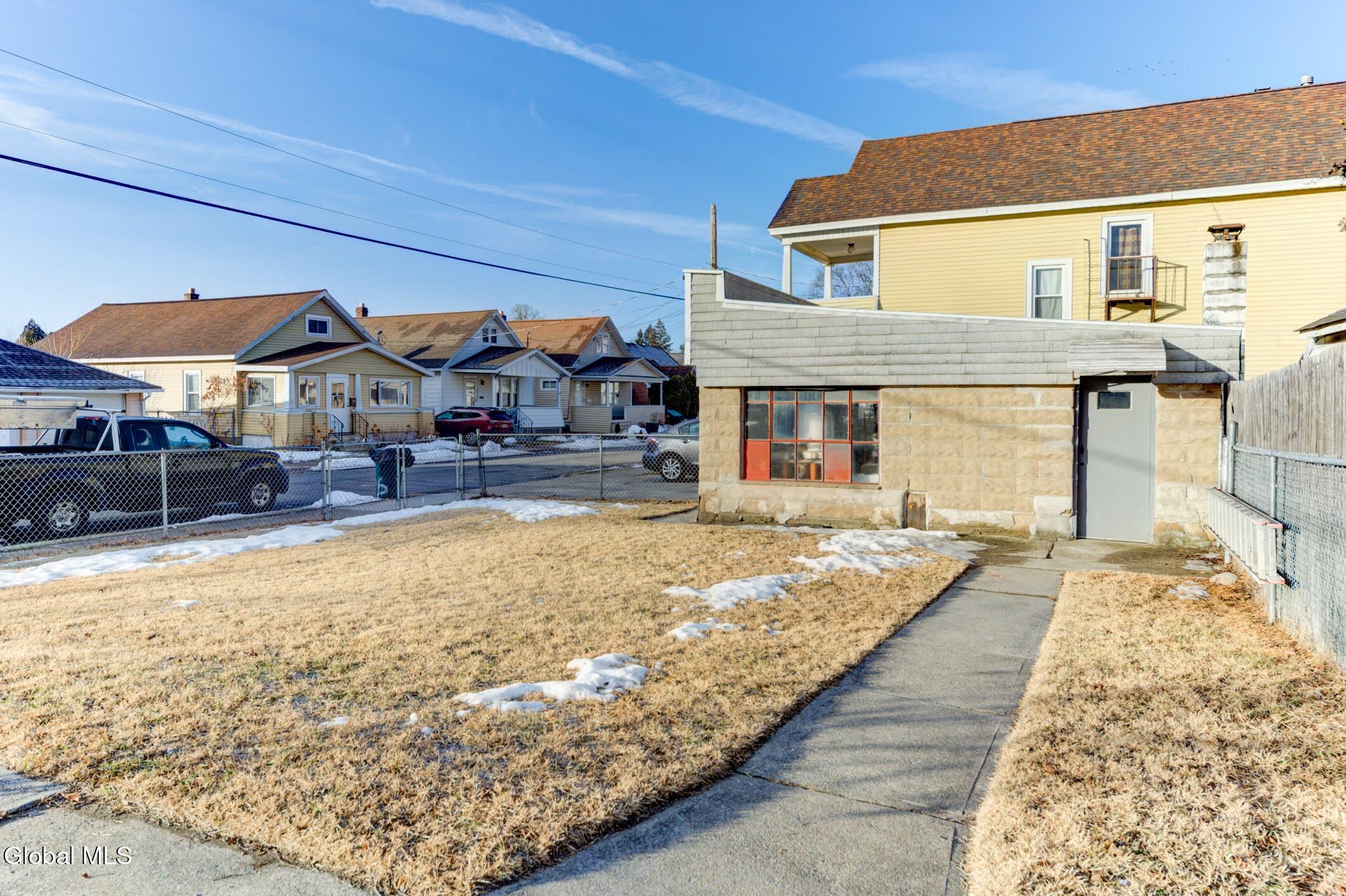 876 Thompson Street Schenectady NY 12306