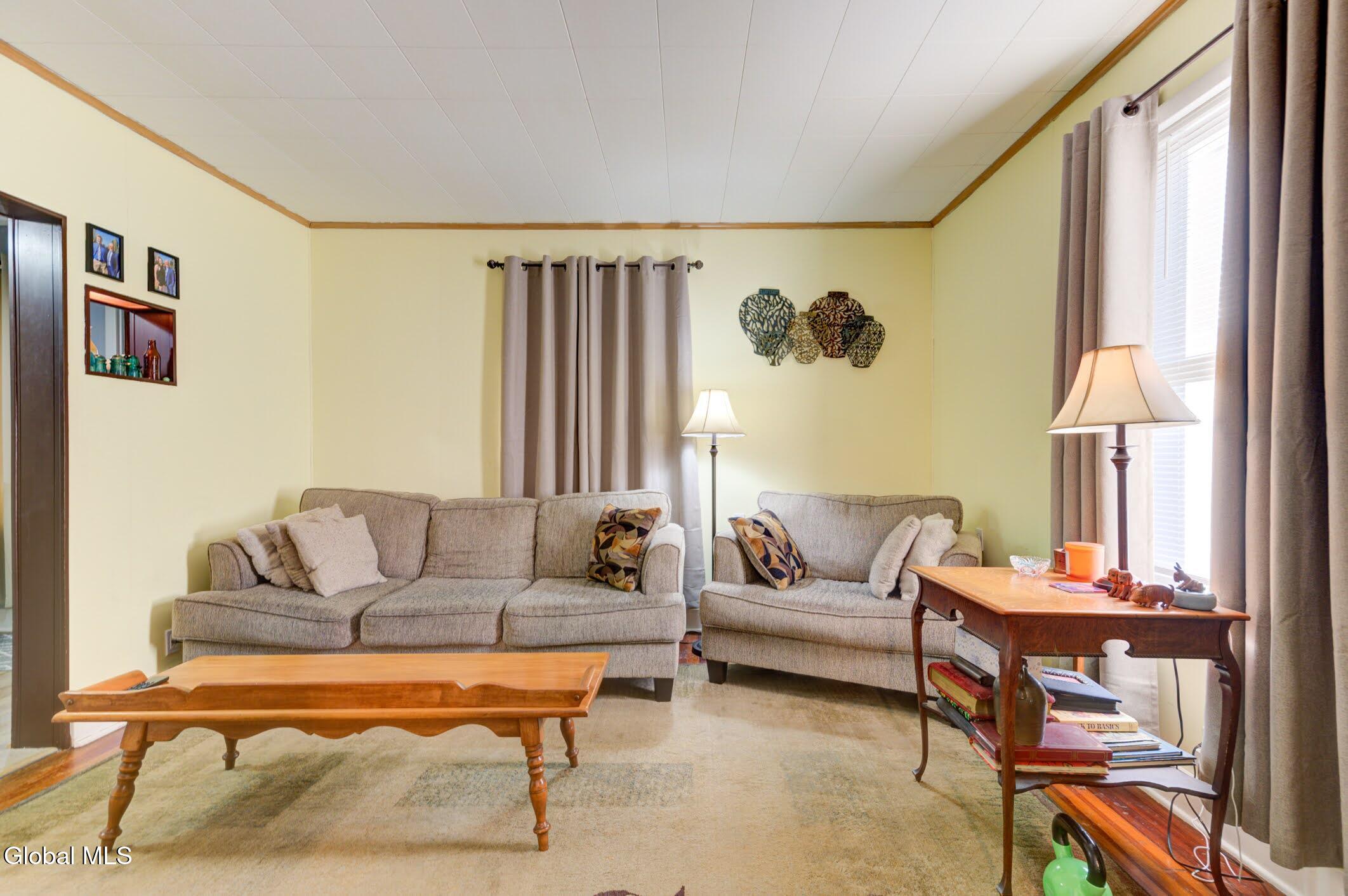 876 Thompson Street Schenectady NY 12306