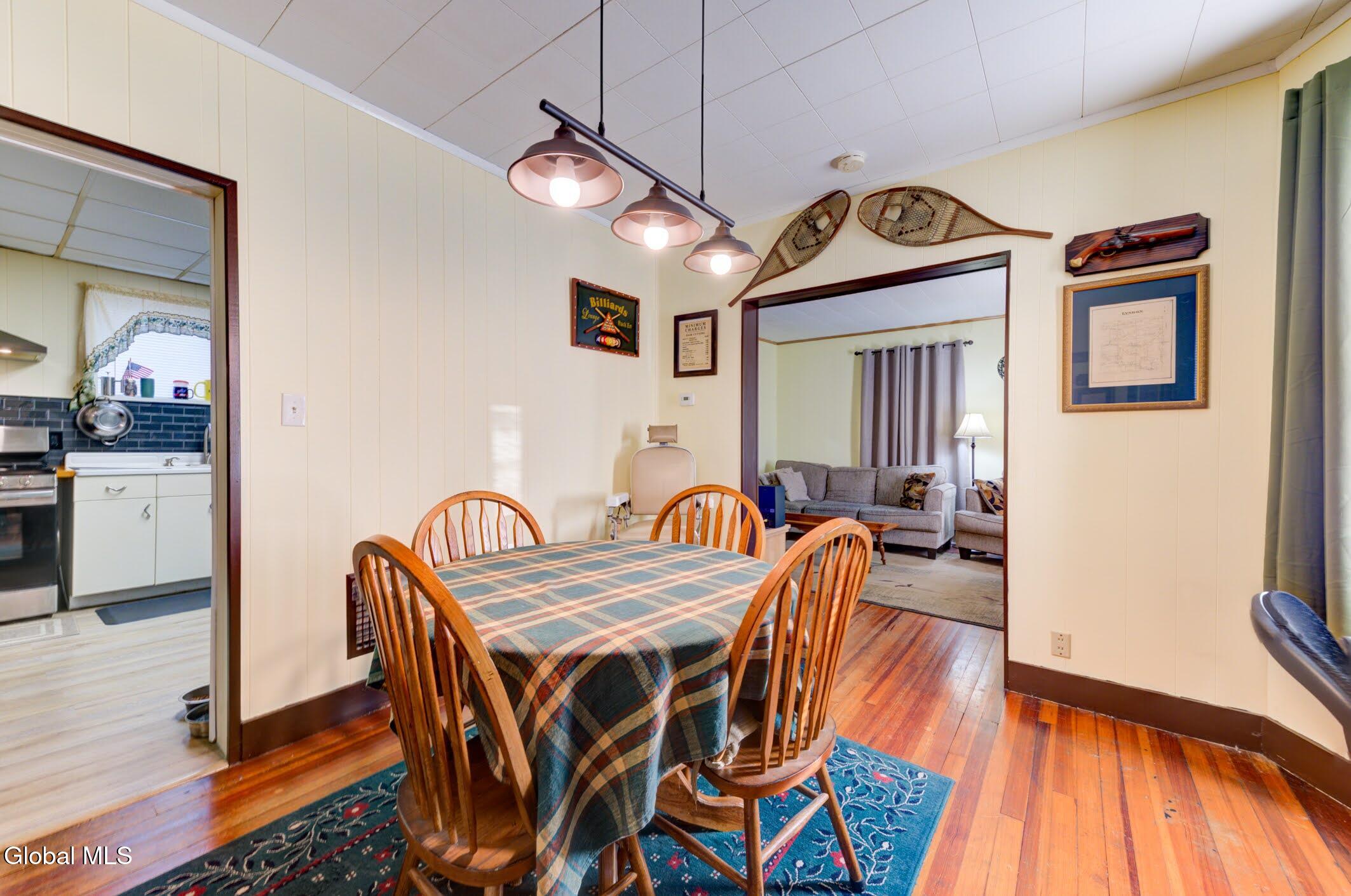 876 Thompson Street Schenectady NY 12306