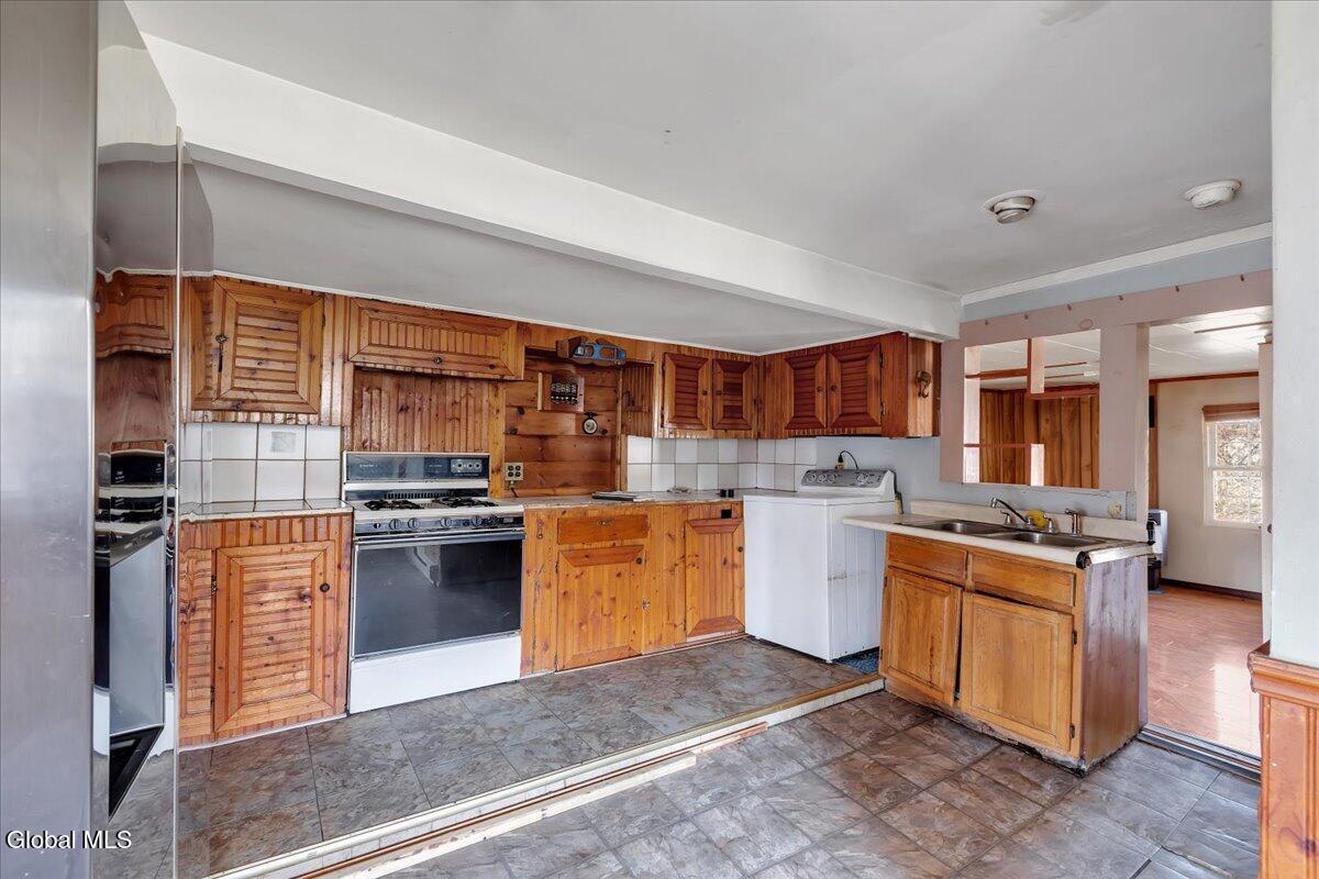 89 Morris Road Schenectady NY 12304