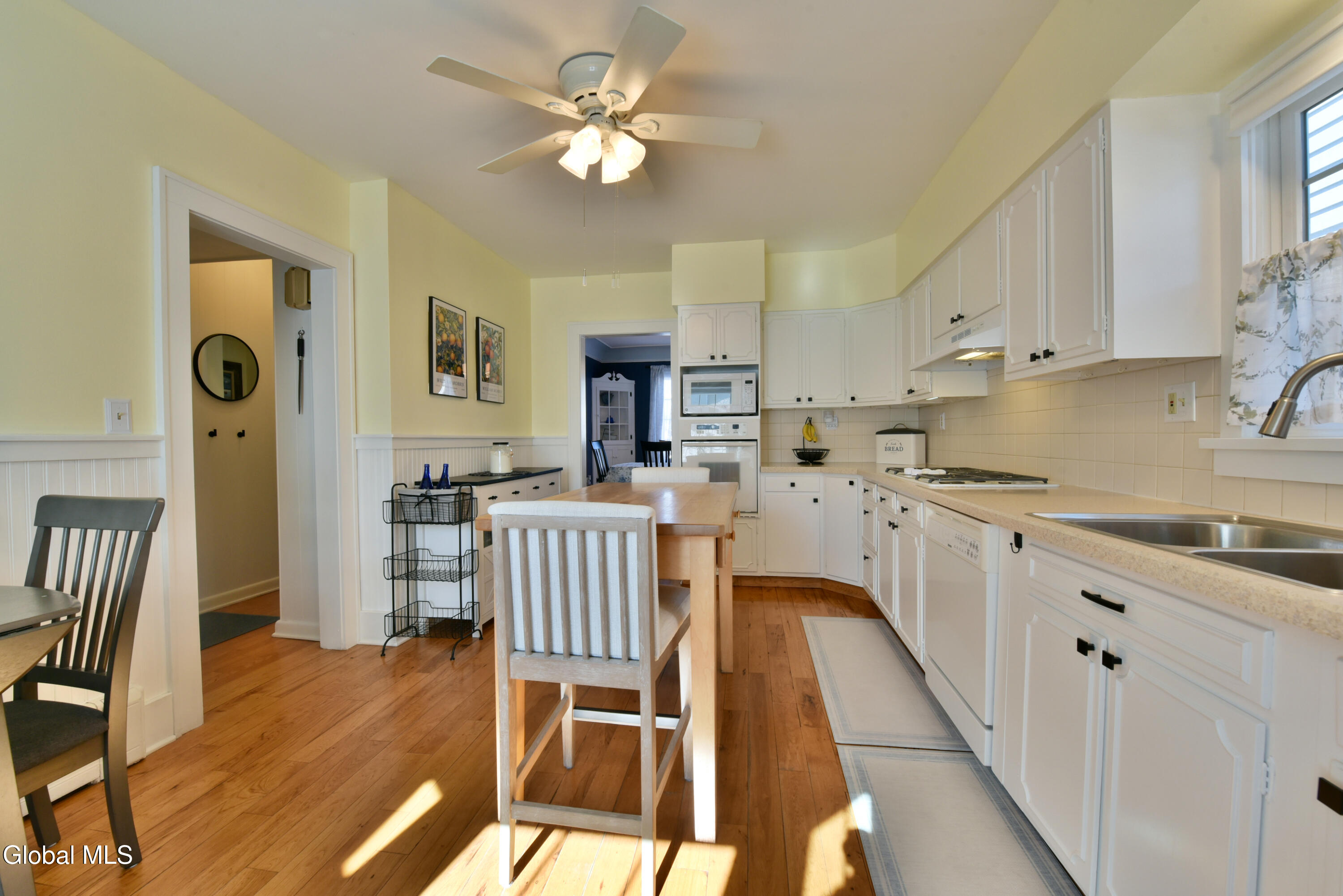 846 Wright Avenue Schenectady NY 12309