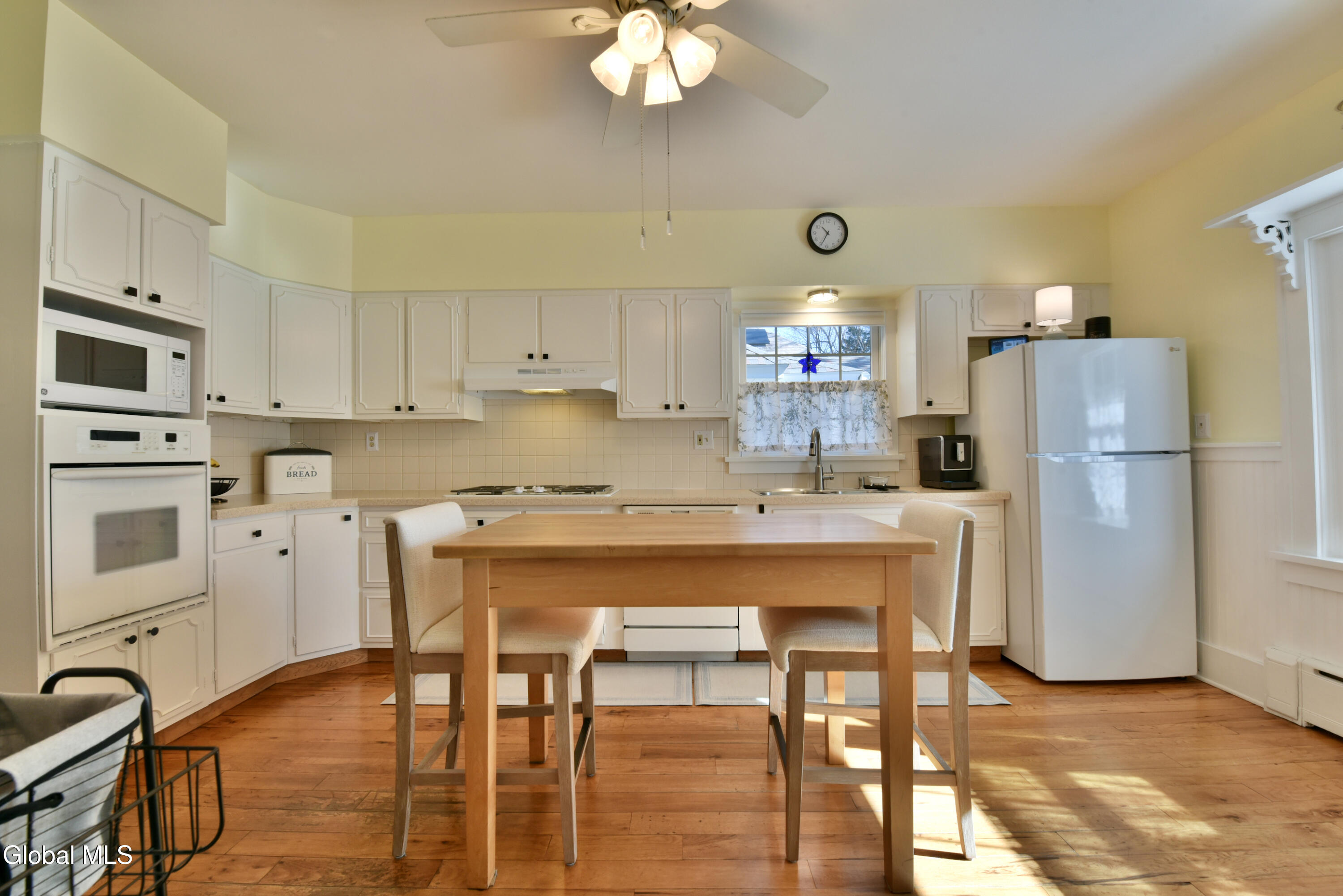 846 Wright Avenue Schenectady NY 12309