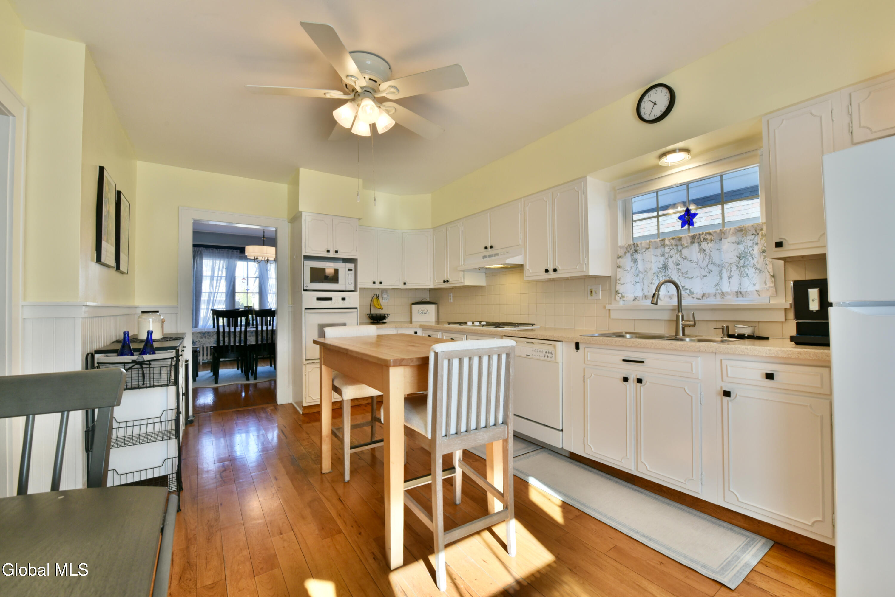 846 Wright Avenue Schenectady NY 12309