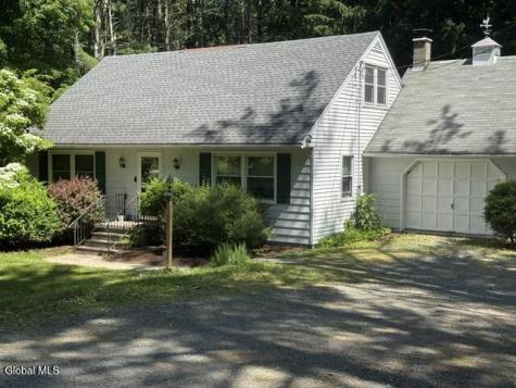 294 Thais Road Averill Park NY 12018