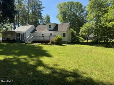 294 Thais Road Averill Park NY 12018