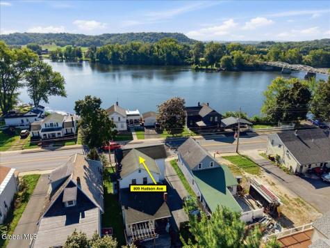 809 Hudson Avenue Stillwater NY 12170