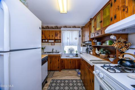 23 Elliott Avenue Schenectady NY 12304