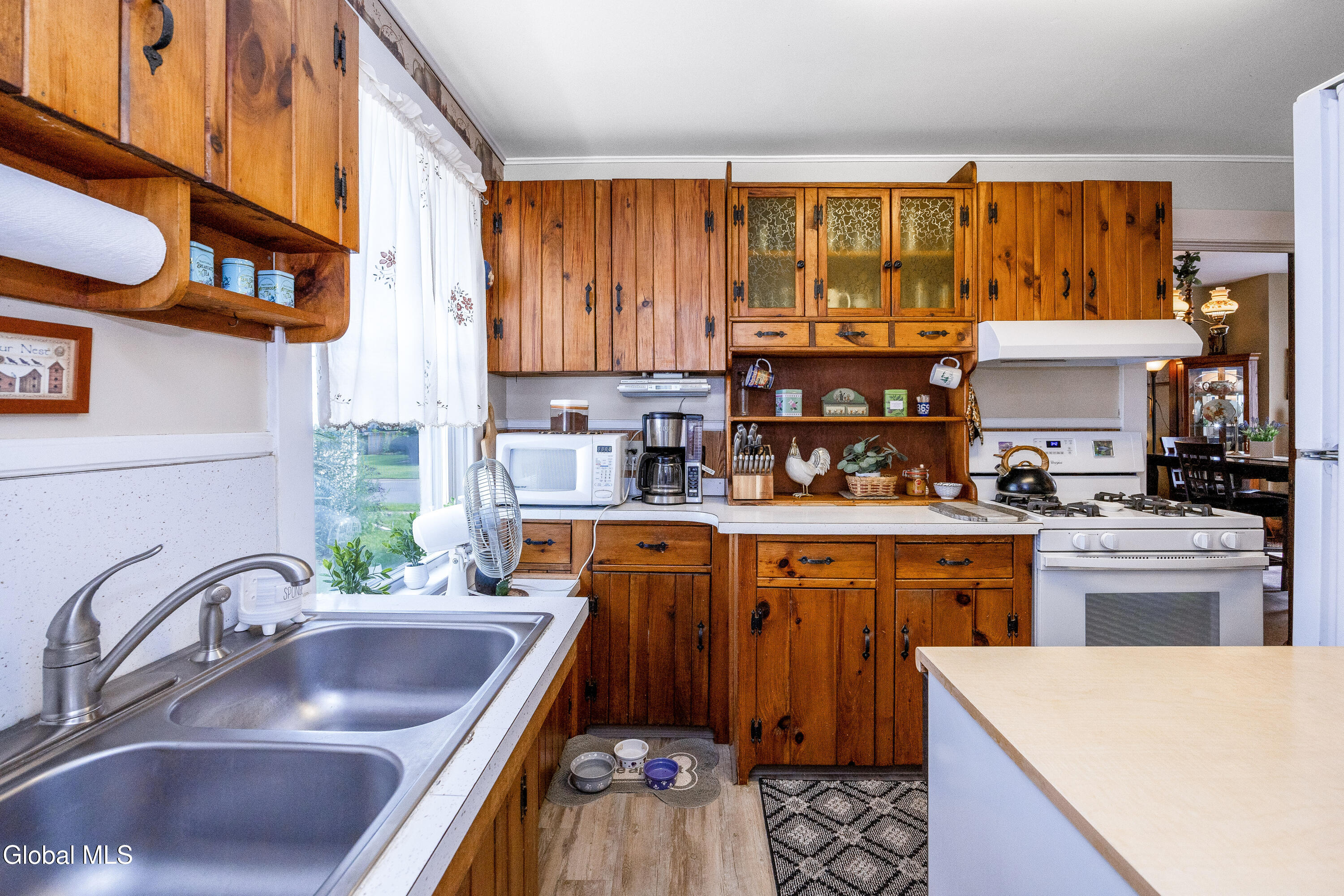 23 Elliott Avenue Schenectady NY 12304