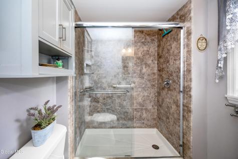 23 Elliott Avenue Schenectady NY 12304