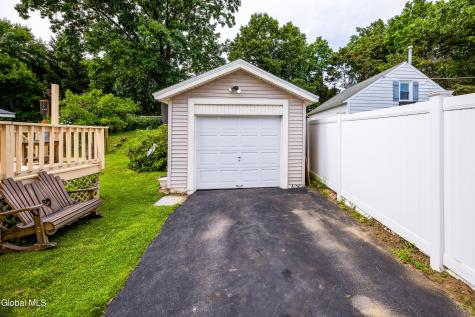 23 Elliott Avenue Schenectady NY 12304