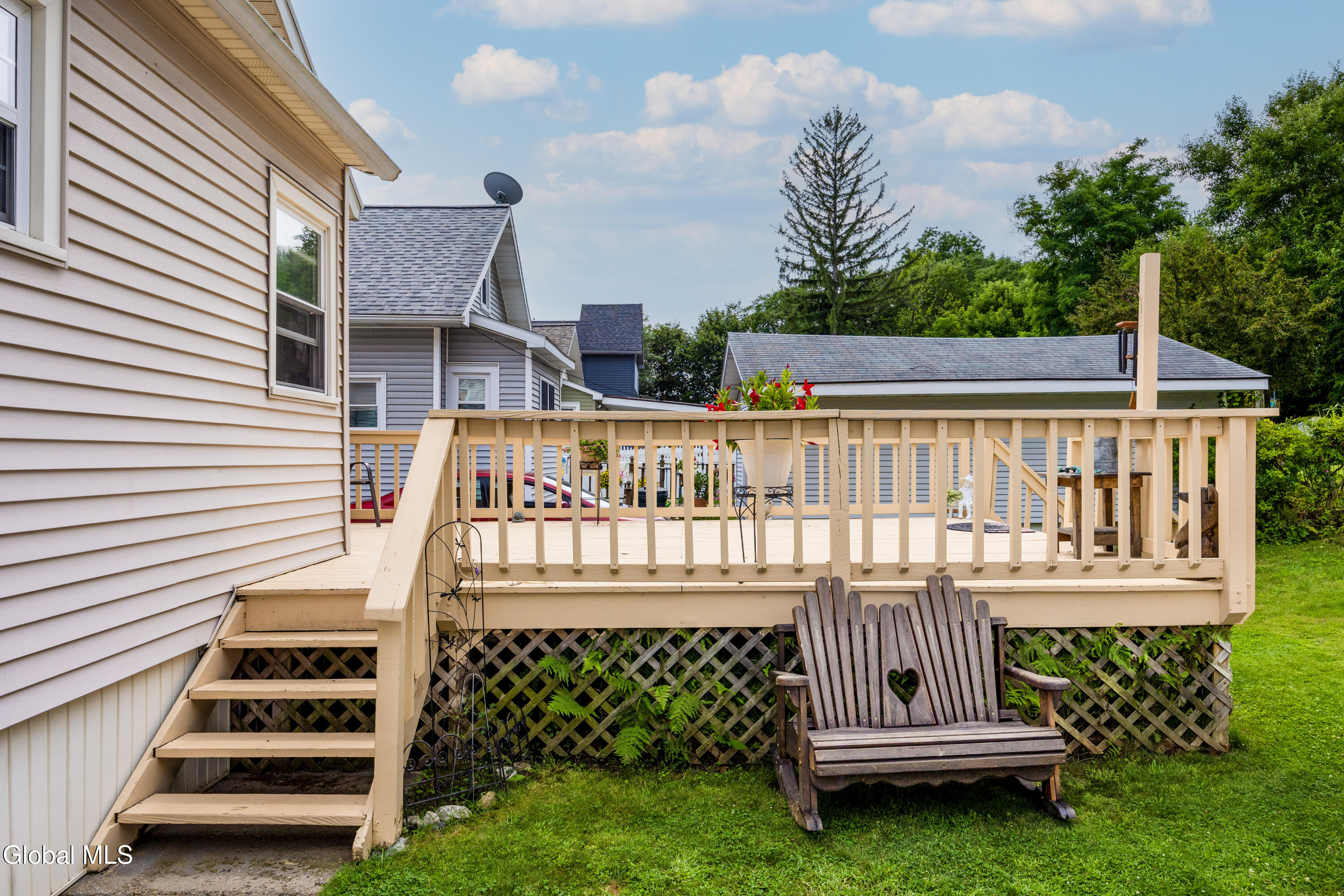 23 Elliott Avenue Schenectady NY 12304