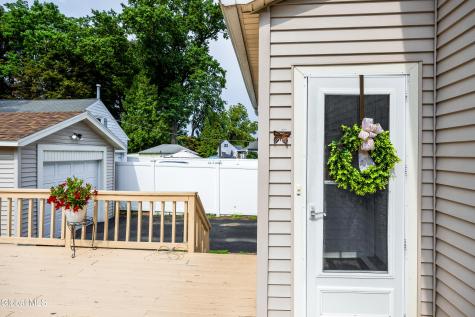 23 Elliott Avenue Schenectady NY 12304