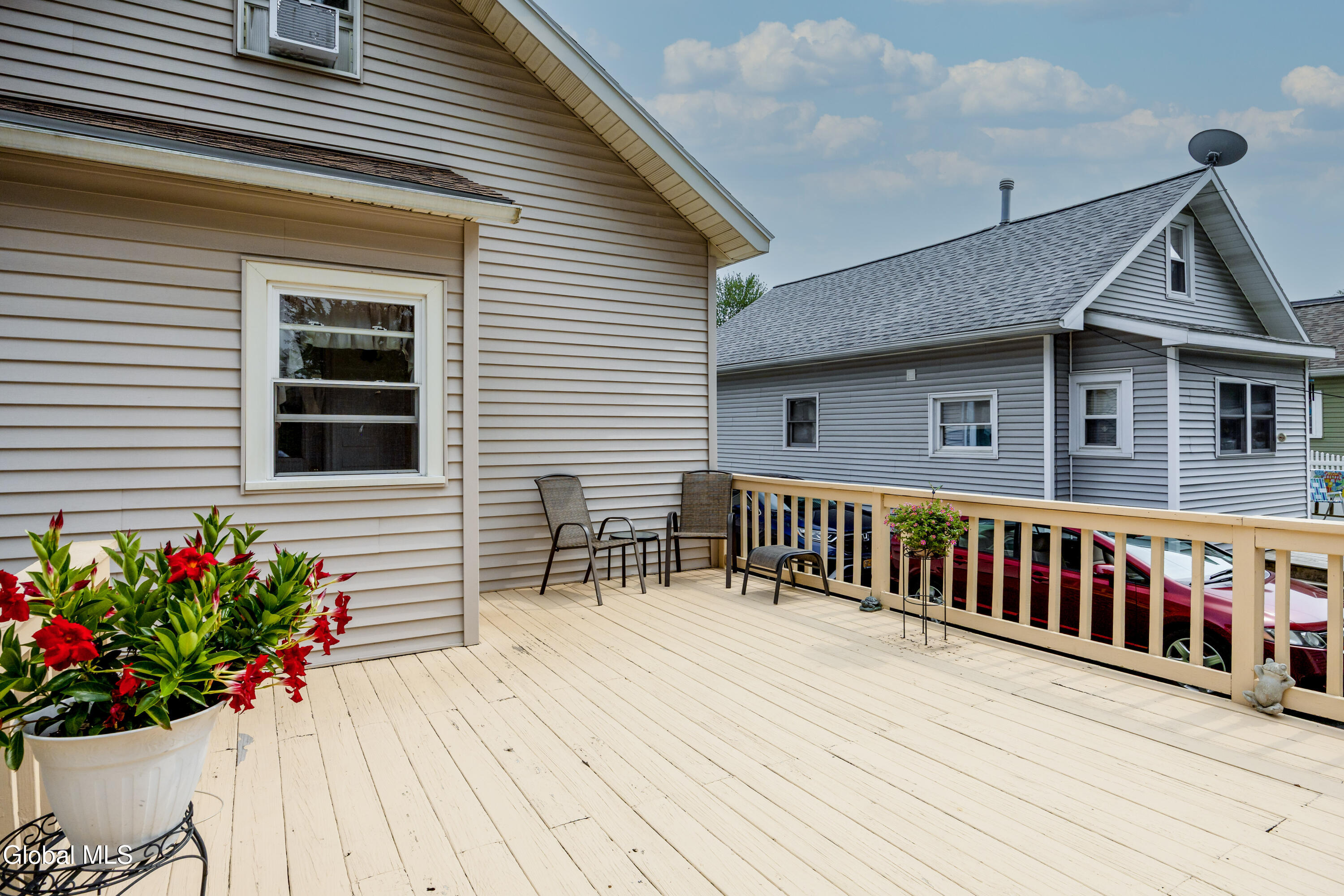 23 Elliott Avenue Schenectady NY 12304