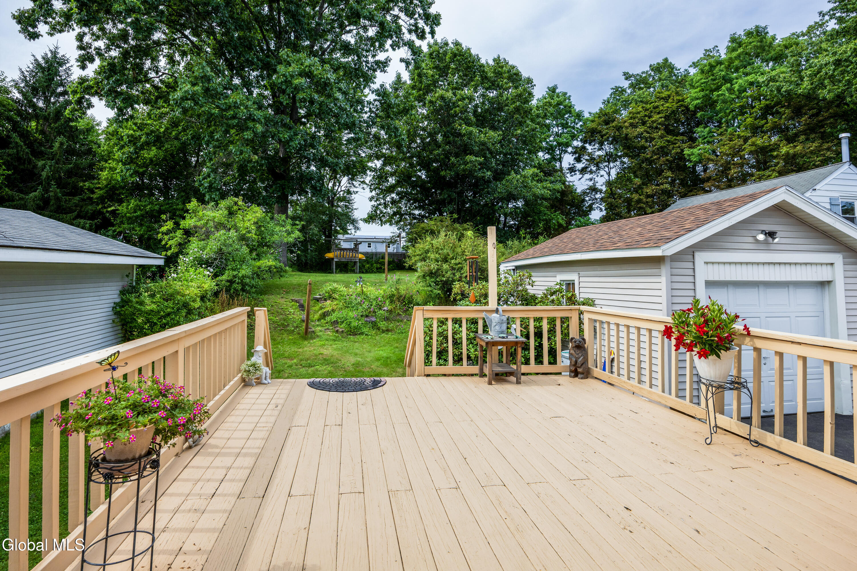 23 Elliott Avenue Schenectady NY 12304