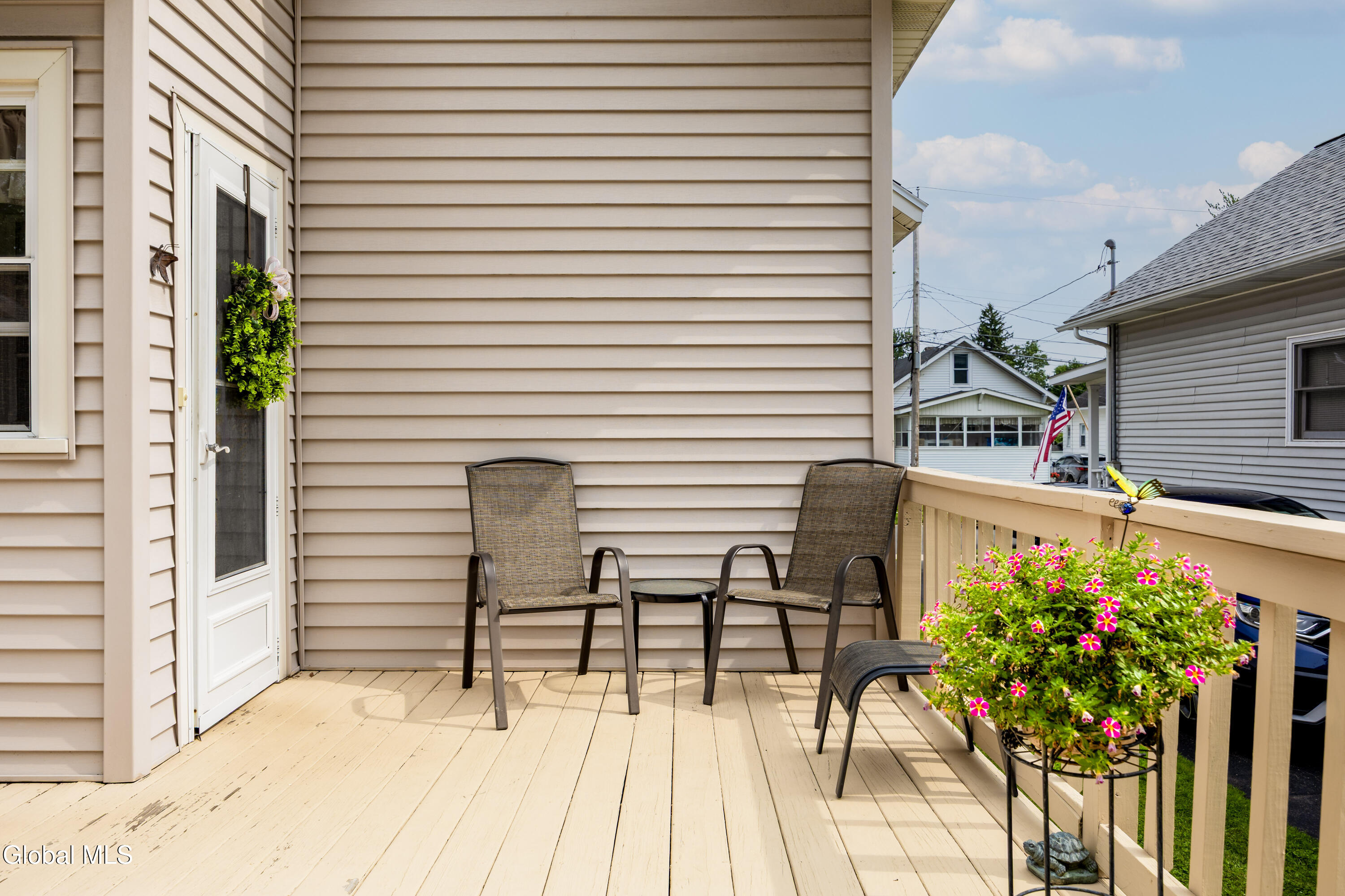 23 Elliott Avenue Schenectady NY 12304