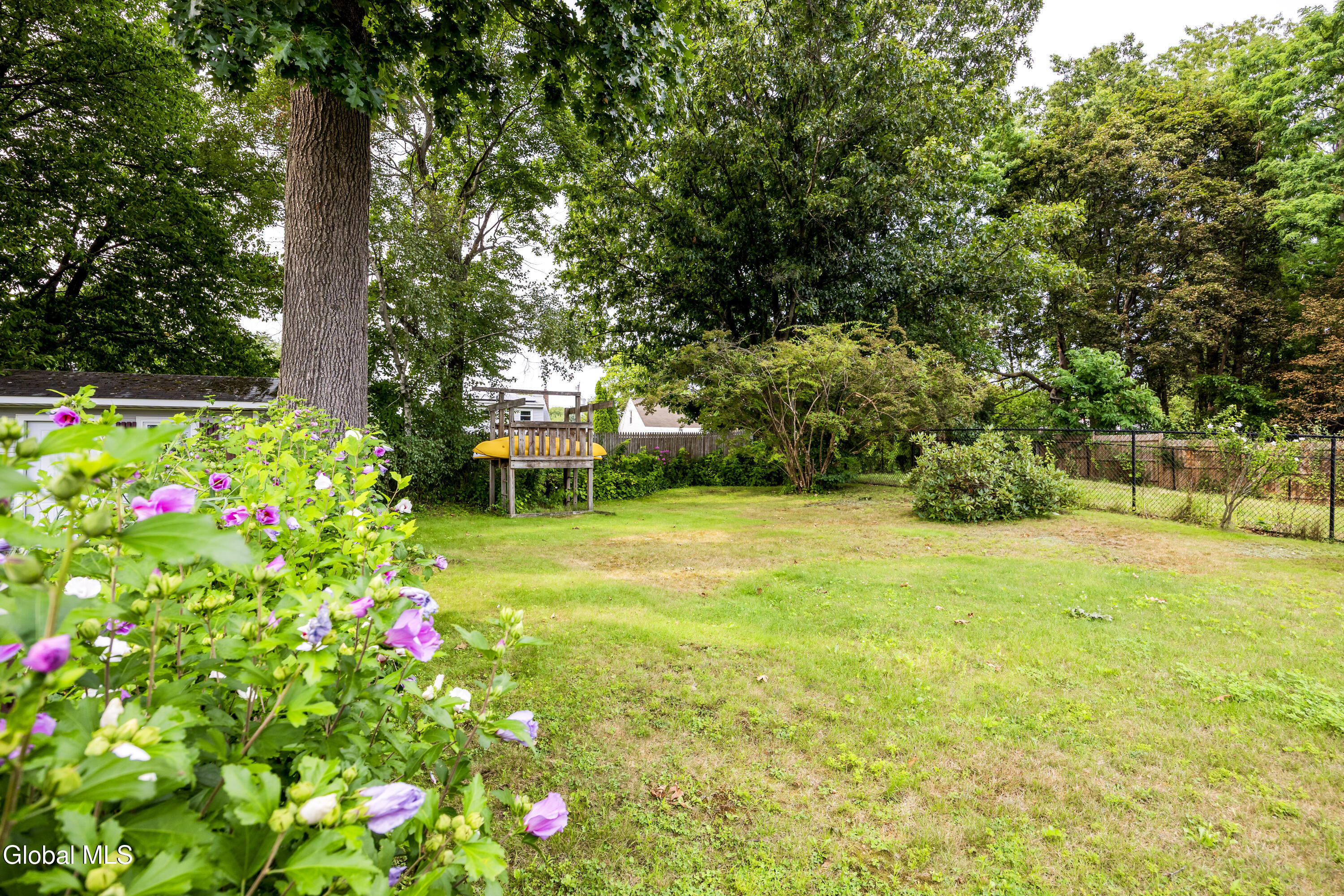 23 Elliott Avenue Schenectady NY 12304