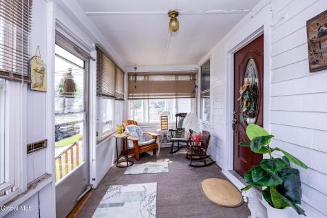 23 Elliott Avenue Schenectady NY 12304