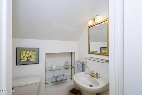 65 Pashley Road Glenville NY 12302